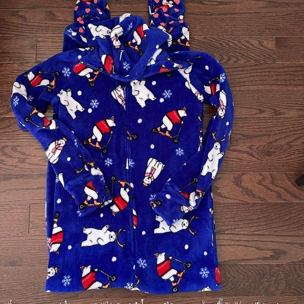 “Jenni” One piece Fleece Sleepwear.‎ Size Small Blue Holiday